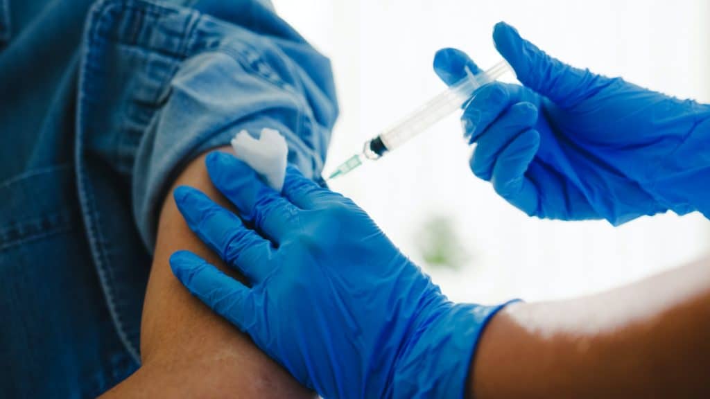 vaccin covid injection
